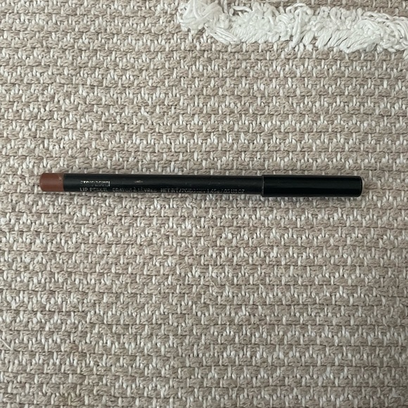 MAC Stripdown Lip Liner - Picture 2 of 2